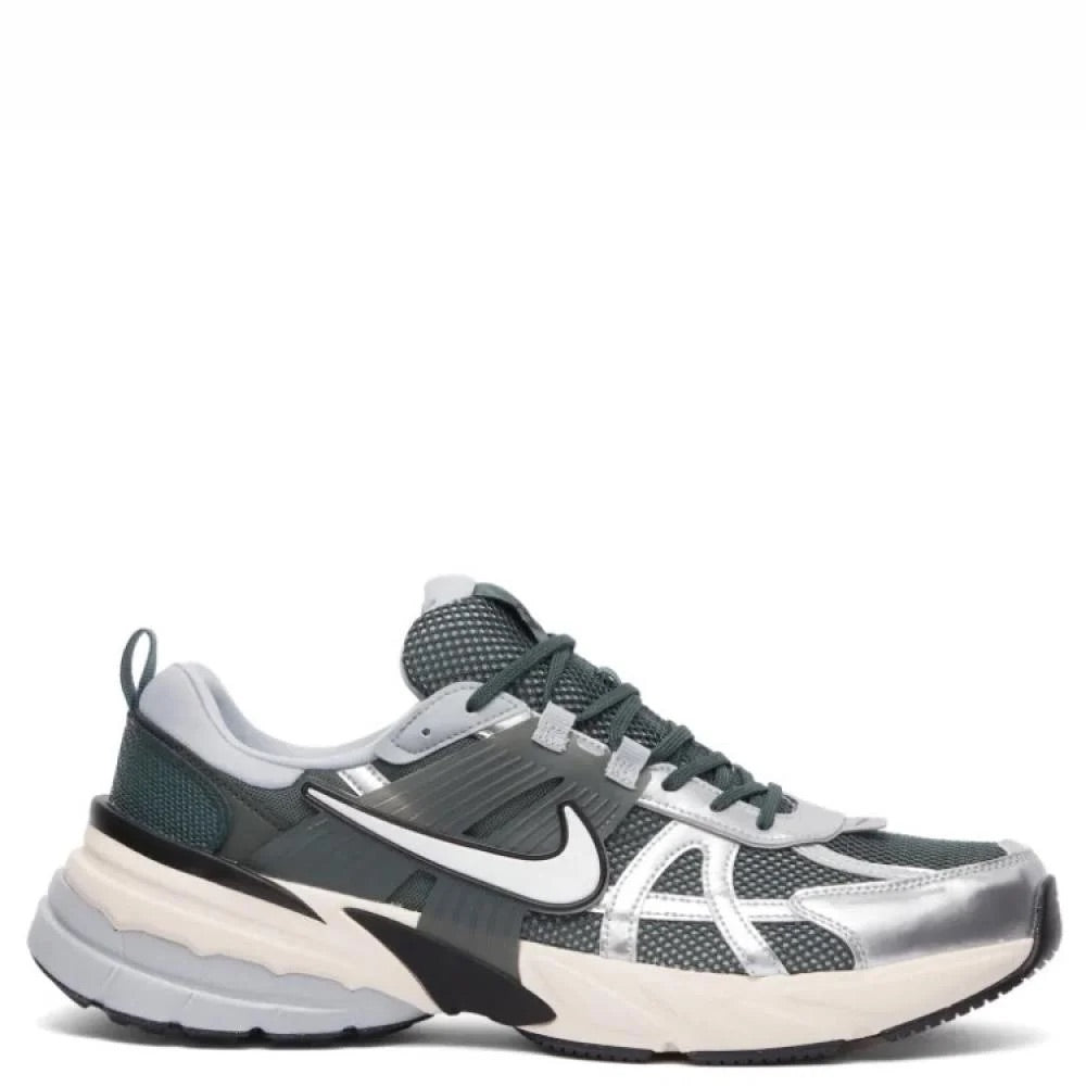 Nike V2K Run "Pure Platinum/Wolf Grey" sneakers